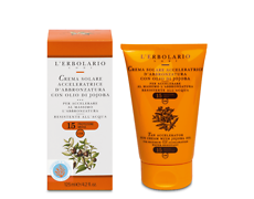 Crema solare acceleratrice d&amp;#039;abbronzatura SPF 15